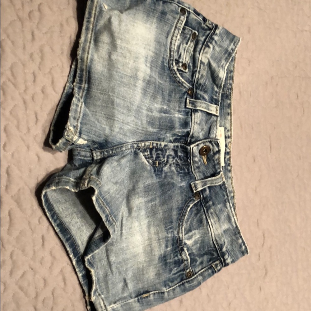 Soft denim shorts women’s size 26  bke